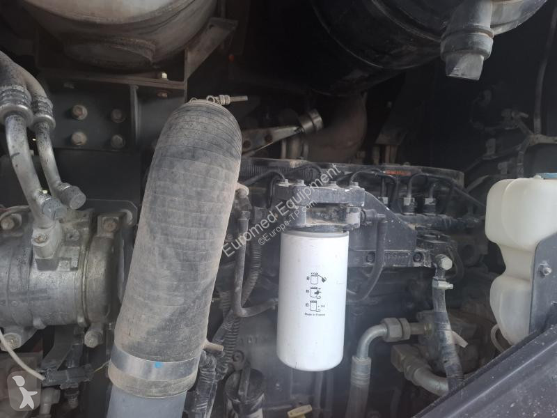 Chargeuse Hitachi