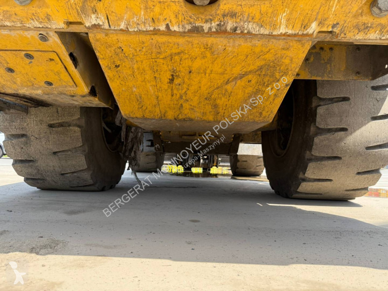 Nakladač Caterpillar 962M