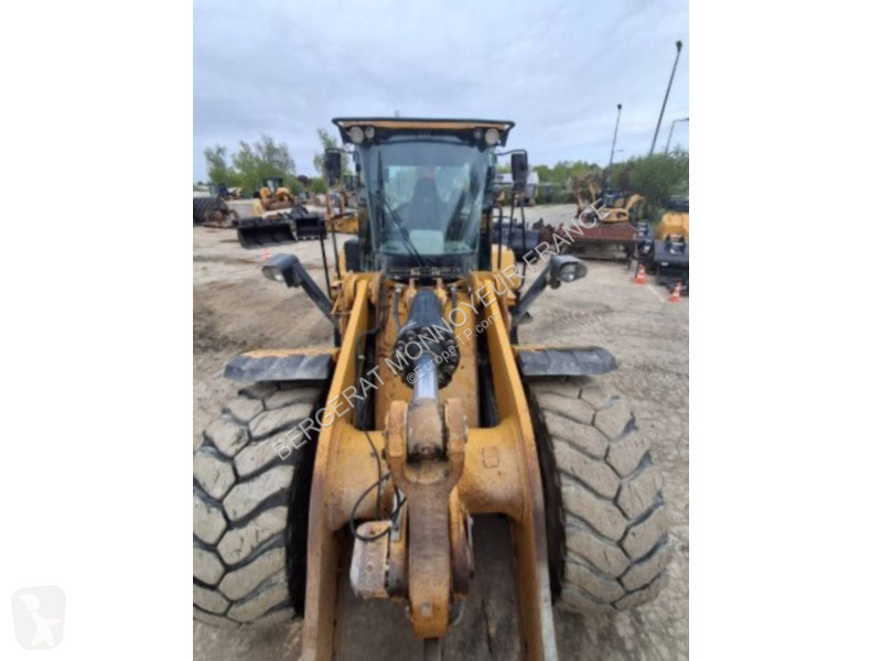 Nakladač Caterpillar 972M XE