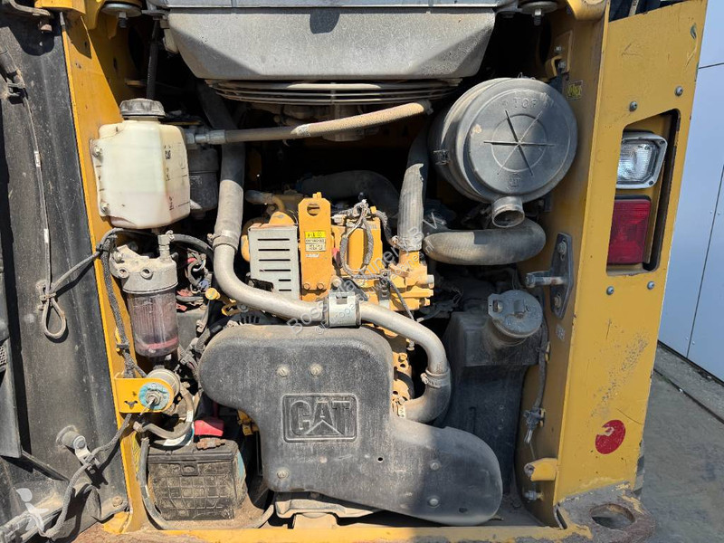 Nakladač Caterpillar 259D - Two-Speed Compact...