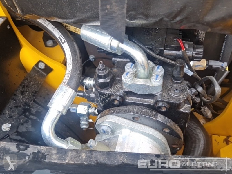 Incarcator JCB 409 SV