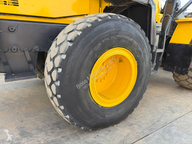 Nakladač Komatsu - Auto Greasing / Joystick...