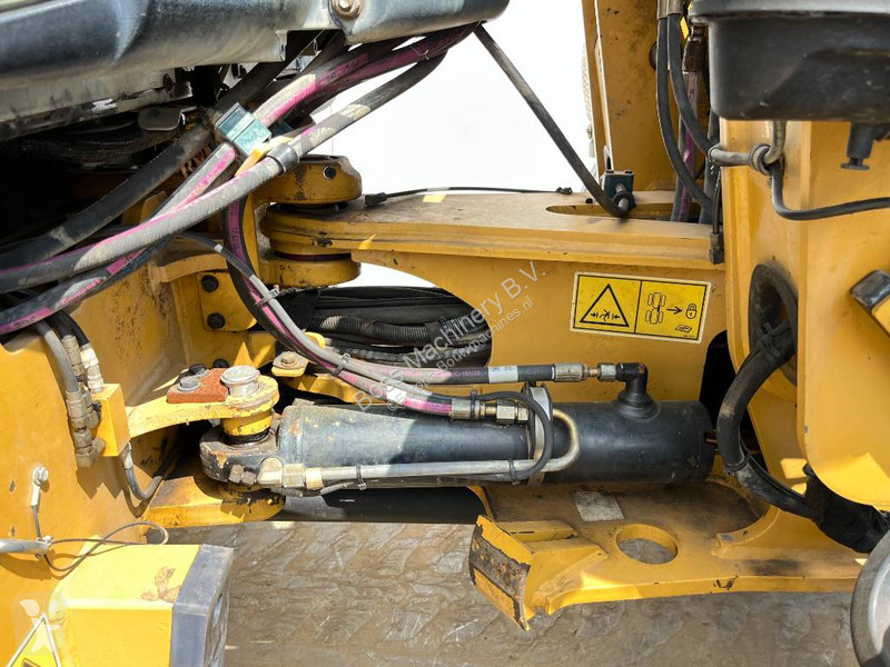 Nakladač Caterpillar M - Quick Coupler /...