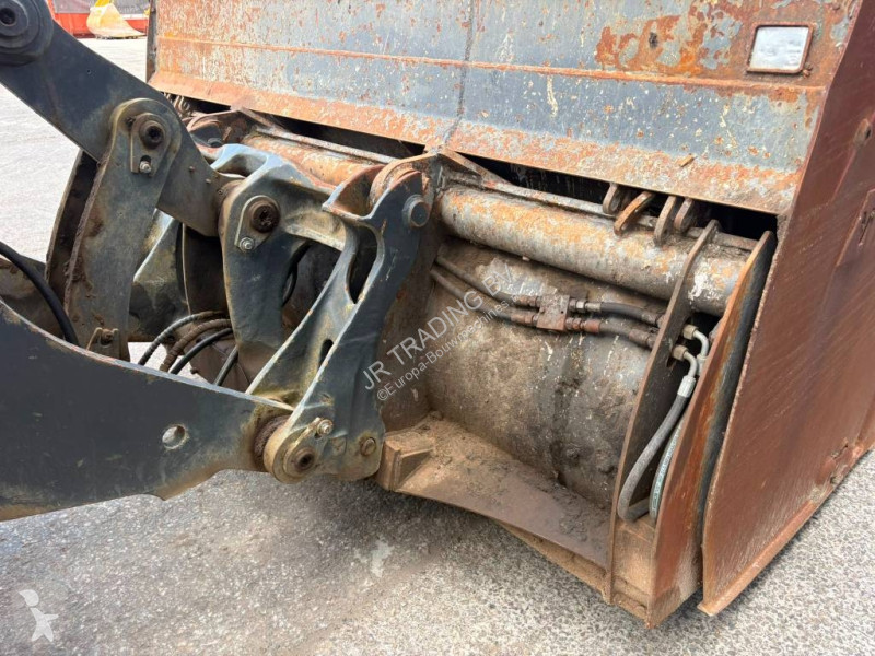 مُحمّلة Volvo (High tip bucket)