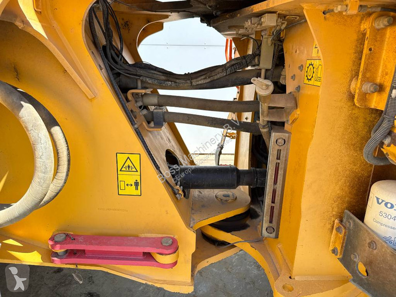 Nakladač Volvo - Automatic Greasing / Camera