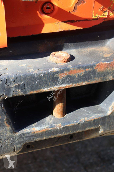 مُحمّلة Kubota R065