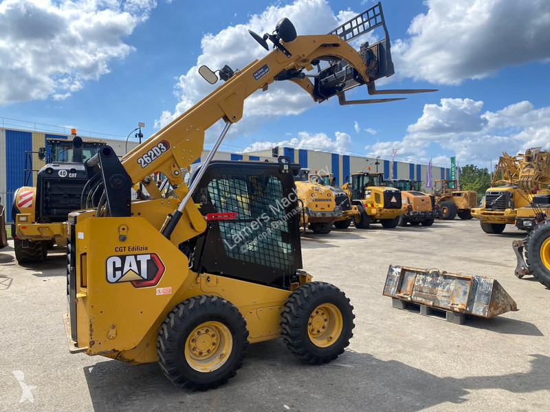 Nakladač Caterpillar D3 .