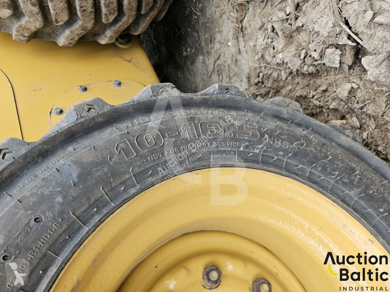 Фронтальный погрузчик Caterpillar D