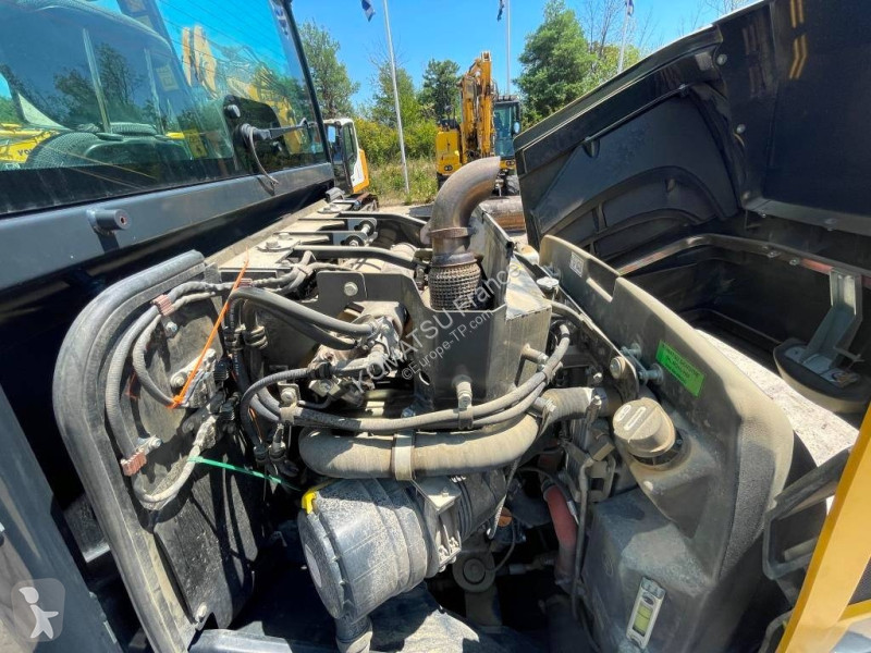 Chargeuse Komatsu WA100M-8E0