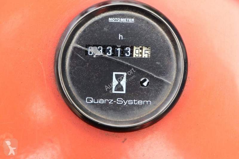 Chargeuse Macks 227