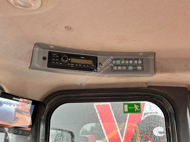 Навантажувач Doosan inkl. Schaufel & Gabel...