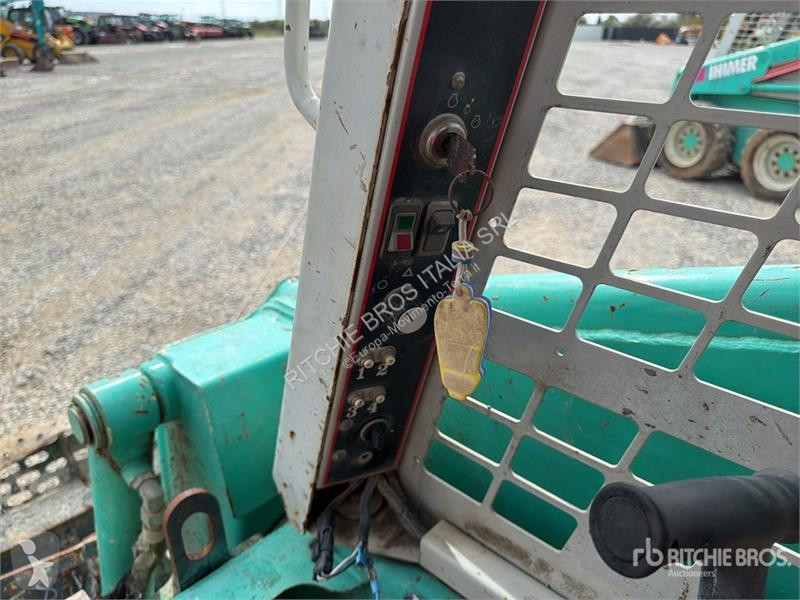 Chargeuse IHI 2041 Skid Steer Loader (Inoperable)
