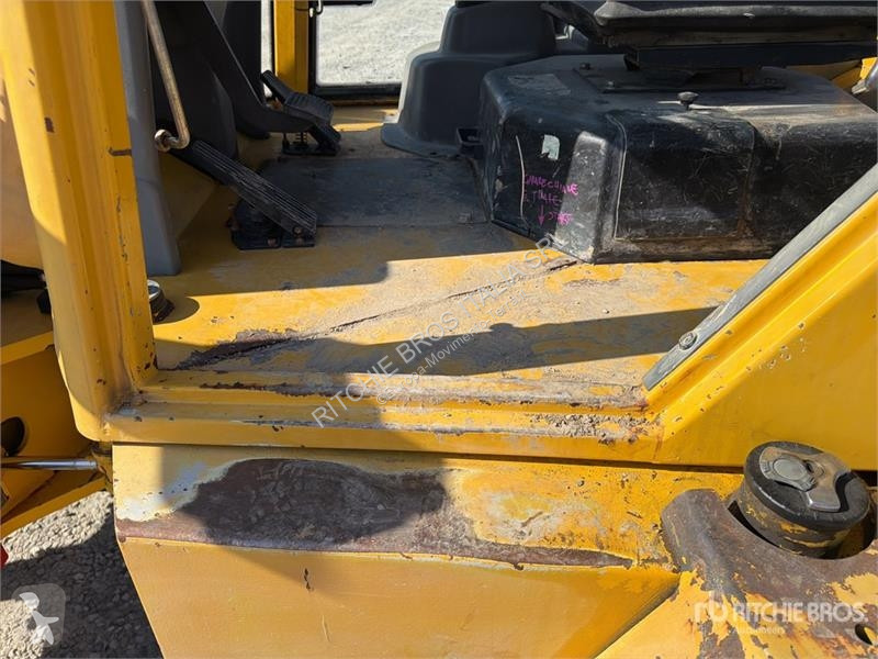 Pala cargadora Komatsu WB70A Wheel Loader