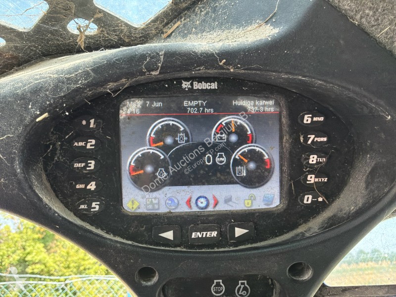 Pá carregadora Bobcat S590