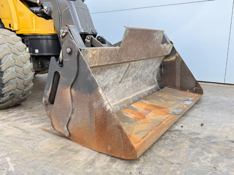 Chargeuse Mecalac AS900 - Bucket + Forks / Mecalac