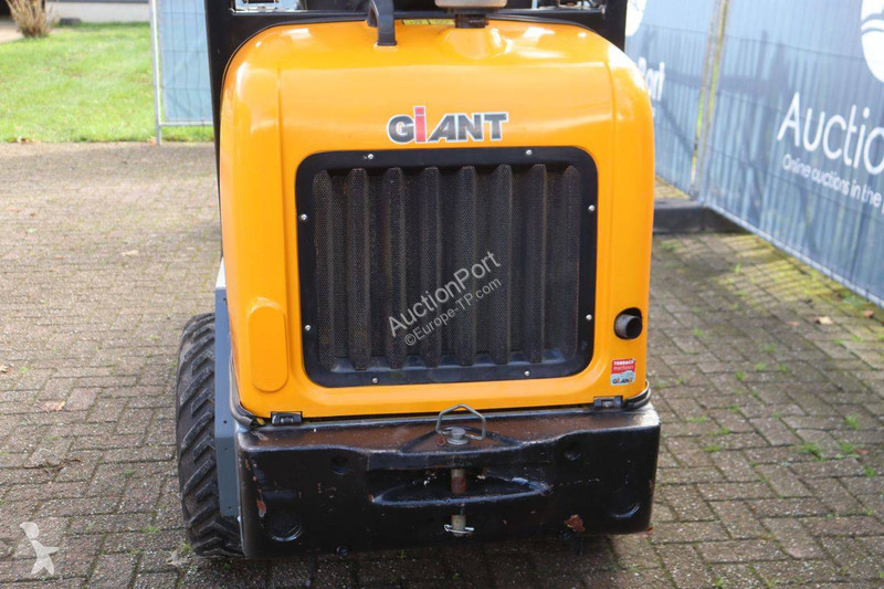 Chargeuse Giant D332SWT
