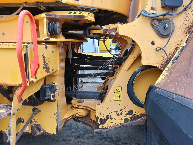 Chargeuse Volvo L 220 H shovel wiellader loader
