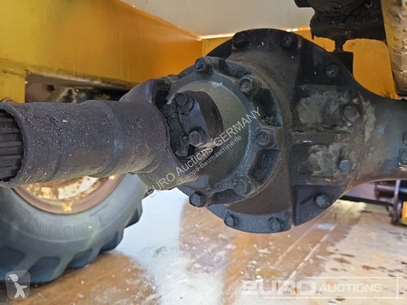 Shovel Yanmar V3
