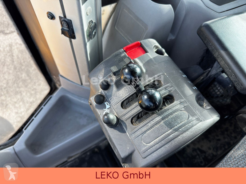 مُحمّلة Volvo 120F 3 Kreise, Schnellwechsler