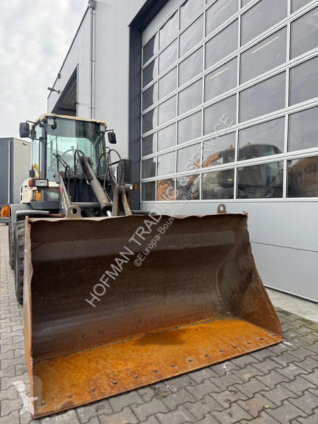 Shovel Terex