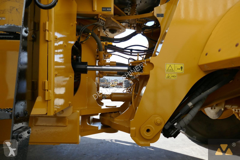 Shovel Caterpillar 980M