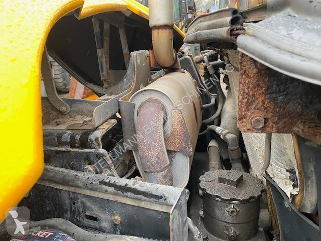 Shovel JCB