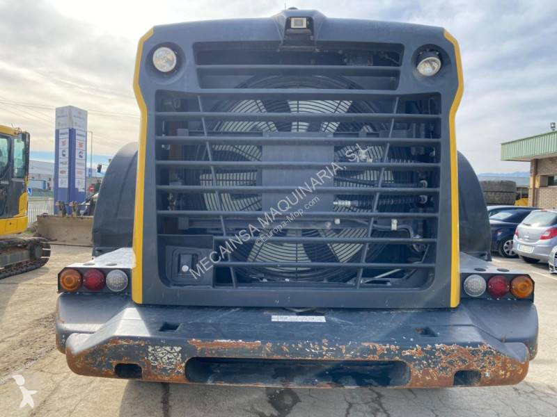 Lastare Komatsu WA470-8