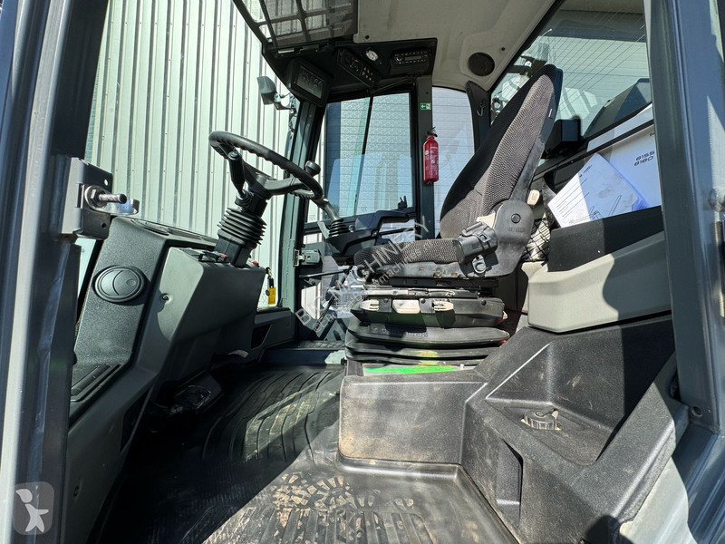 Shovel Kramer 8155 / Forks / bucket