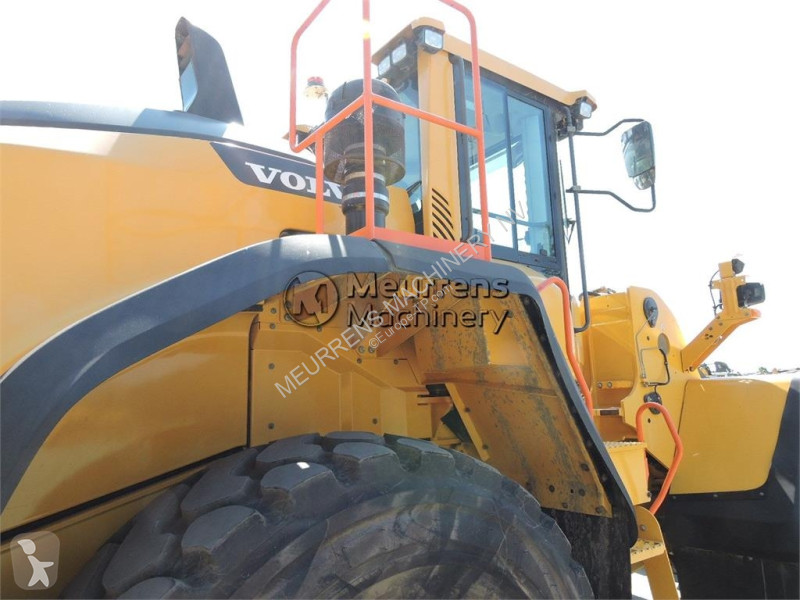 Nakladač Volvo L150H