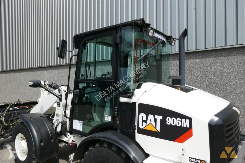 Shovel Caterpillar M