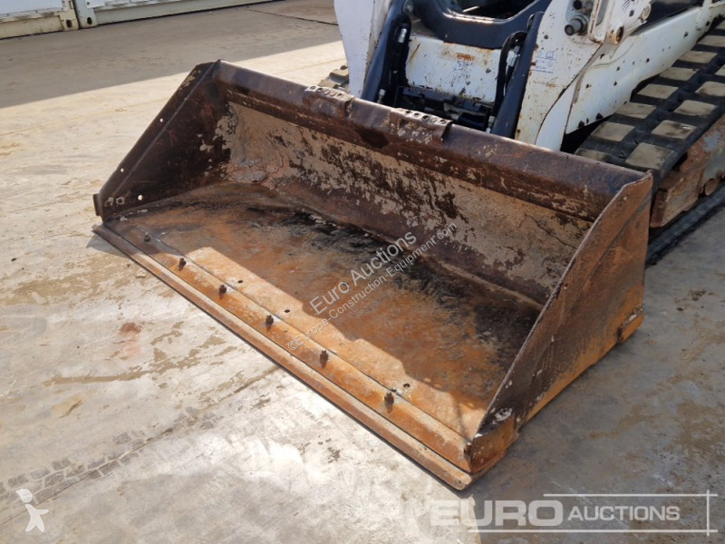 Shovel Bobcat T590