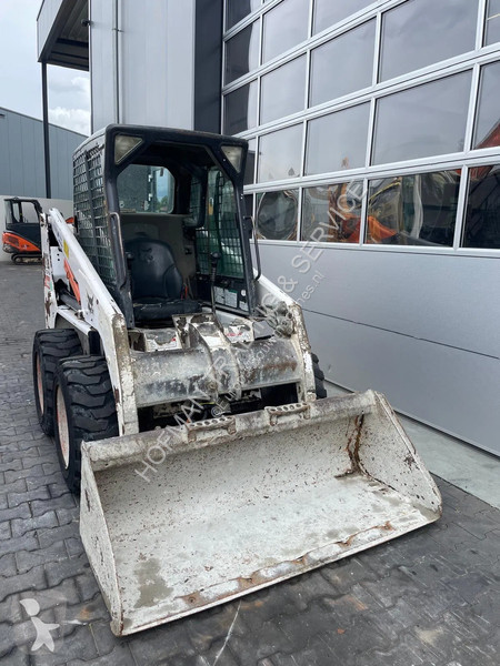 Shovel Bobcat