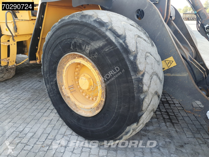 Nakladač Volvo L180 CDC