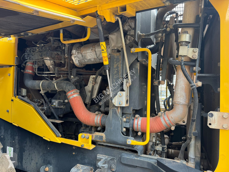 Shovel Komatsu -8