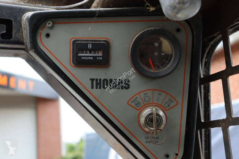 Shovel Thomas 153