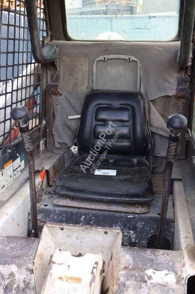 Shovel Bobcat