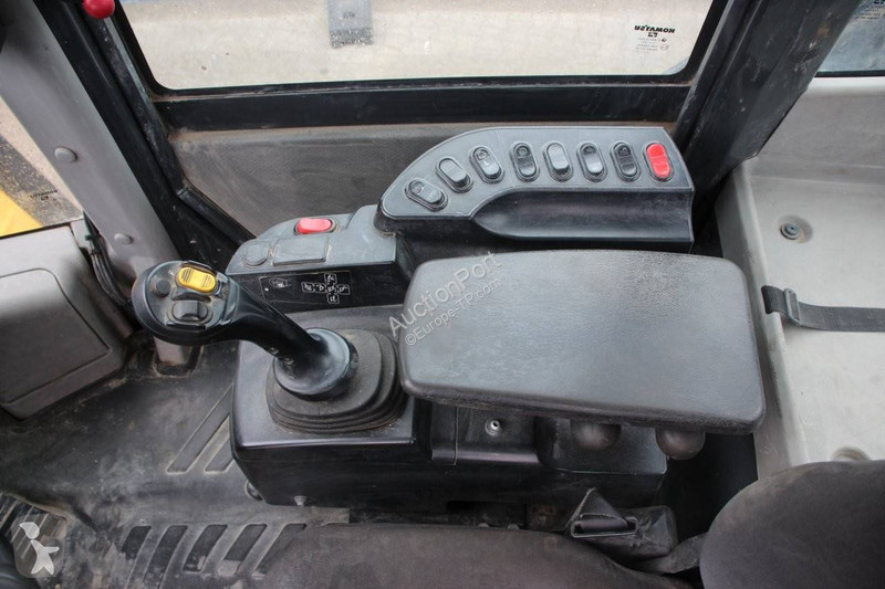 مُحمّلة Komatsu -7