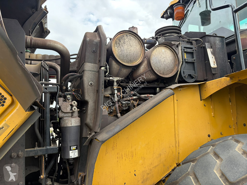 Nakladač Caterpillar 972M XE (TXX-54-D)