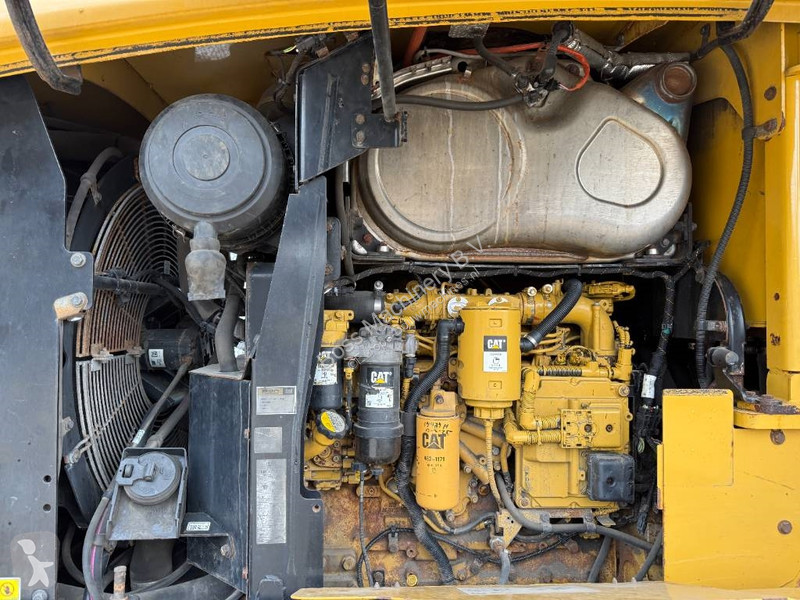 Nakladač Caterpillar 926M - Dutch Machine /...