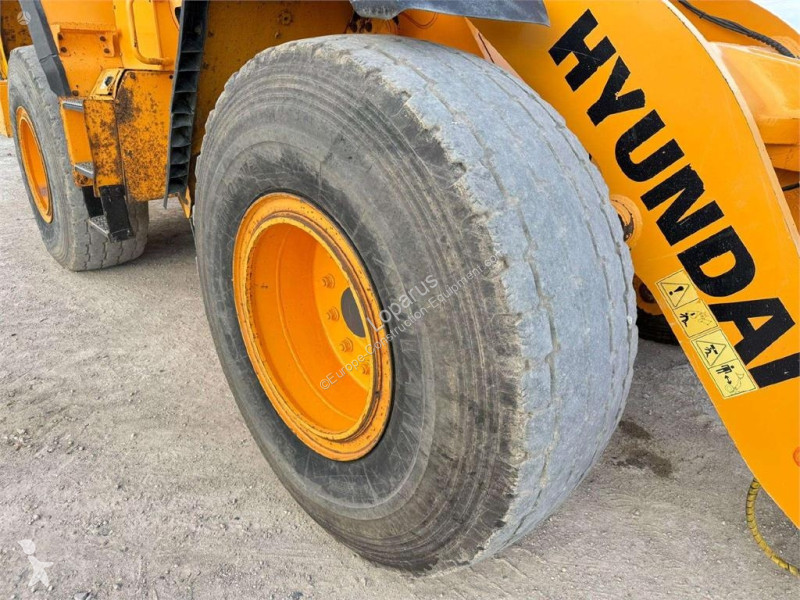 Nakladač Hyundai HL 955