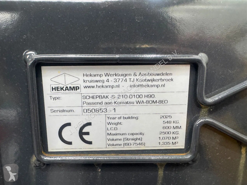 Chargeuse Komatsu WA80M-8E0 NIEUW