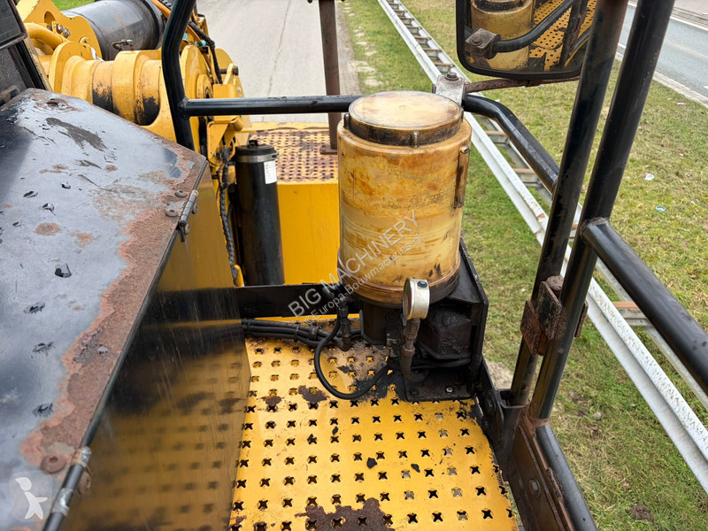 Nakladač Caterpillar 988K