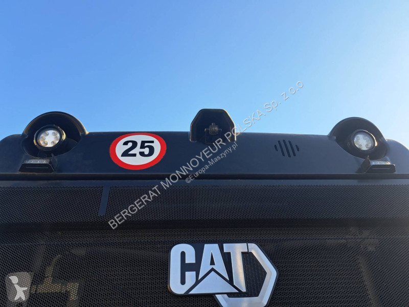 Nakladač Caterpillar 972