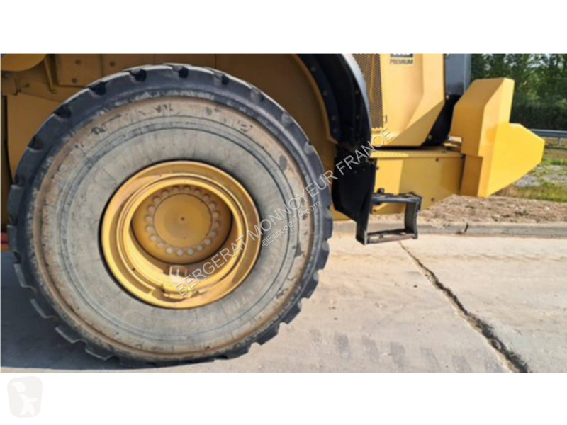 Nakladač Caterpillar 972M XE