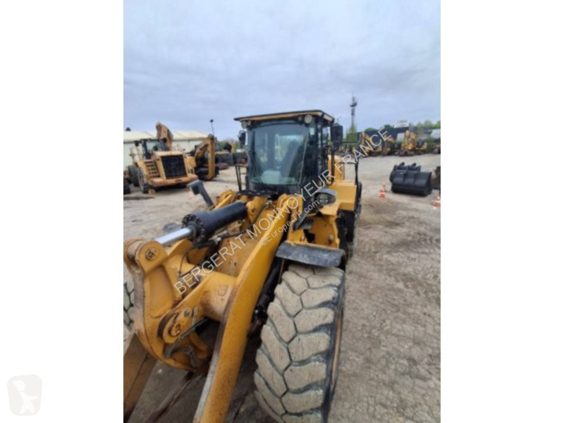 Nakladač Caterpillar 972M XE