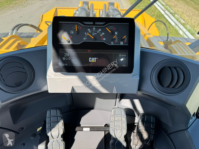 Nakladač Caterpillar 980