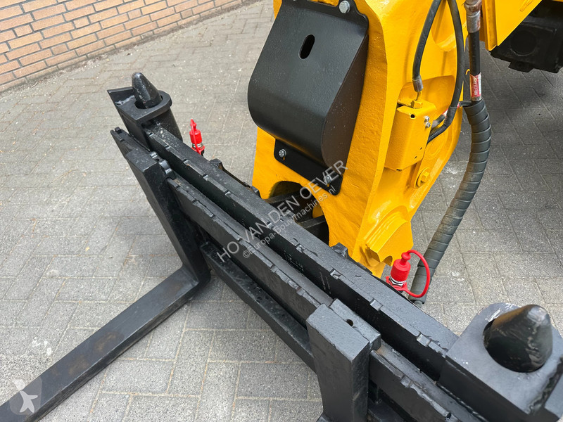 Nakladač JCB SV A