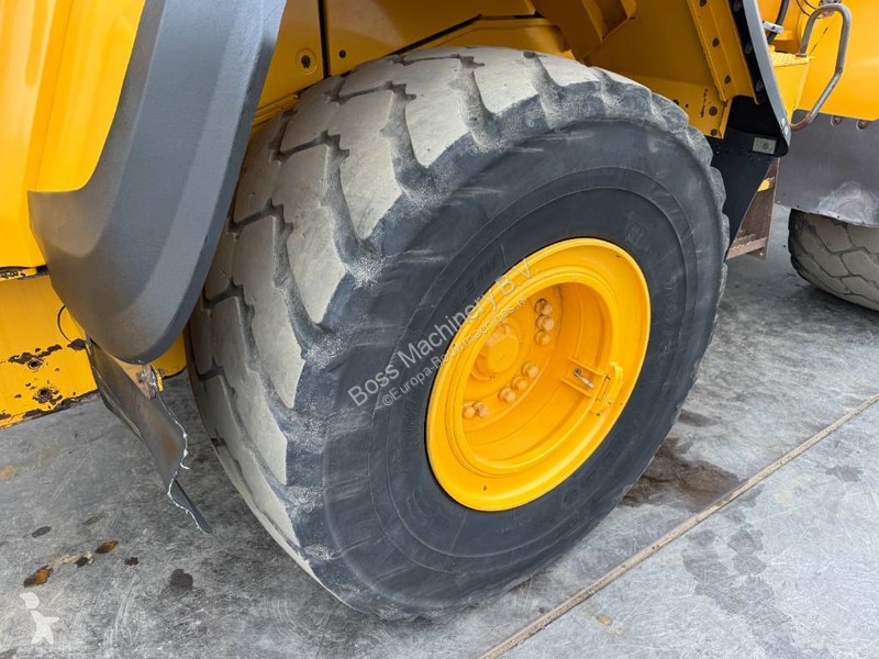 Фронтальный погрузчик Volvo - Dutch Machine /...