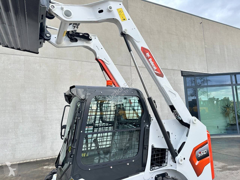 Nakladač Bobcat S510-c4