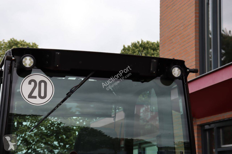 Nakladač Giant G5000 X-TRA